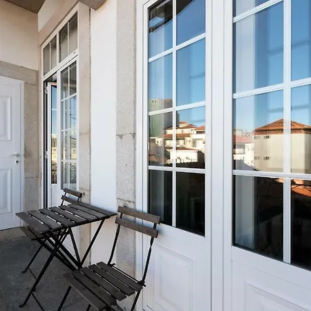 Pretty 163 Apartment